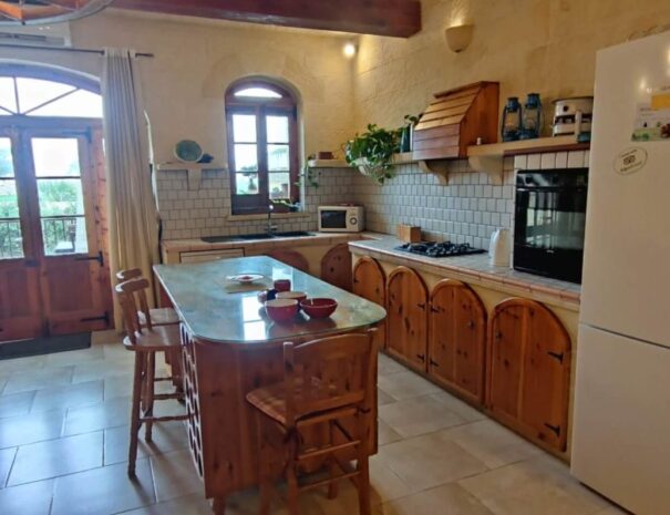 Ta' Guze Farmhouse Kitchen