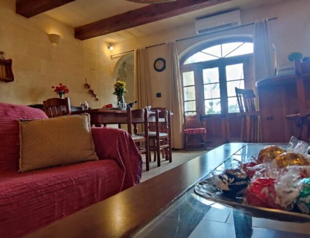 Ta' Guze Farmhouse Living Area