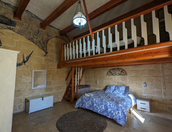 Rummiena Farmhouse Dragoon Bedroom